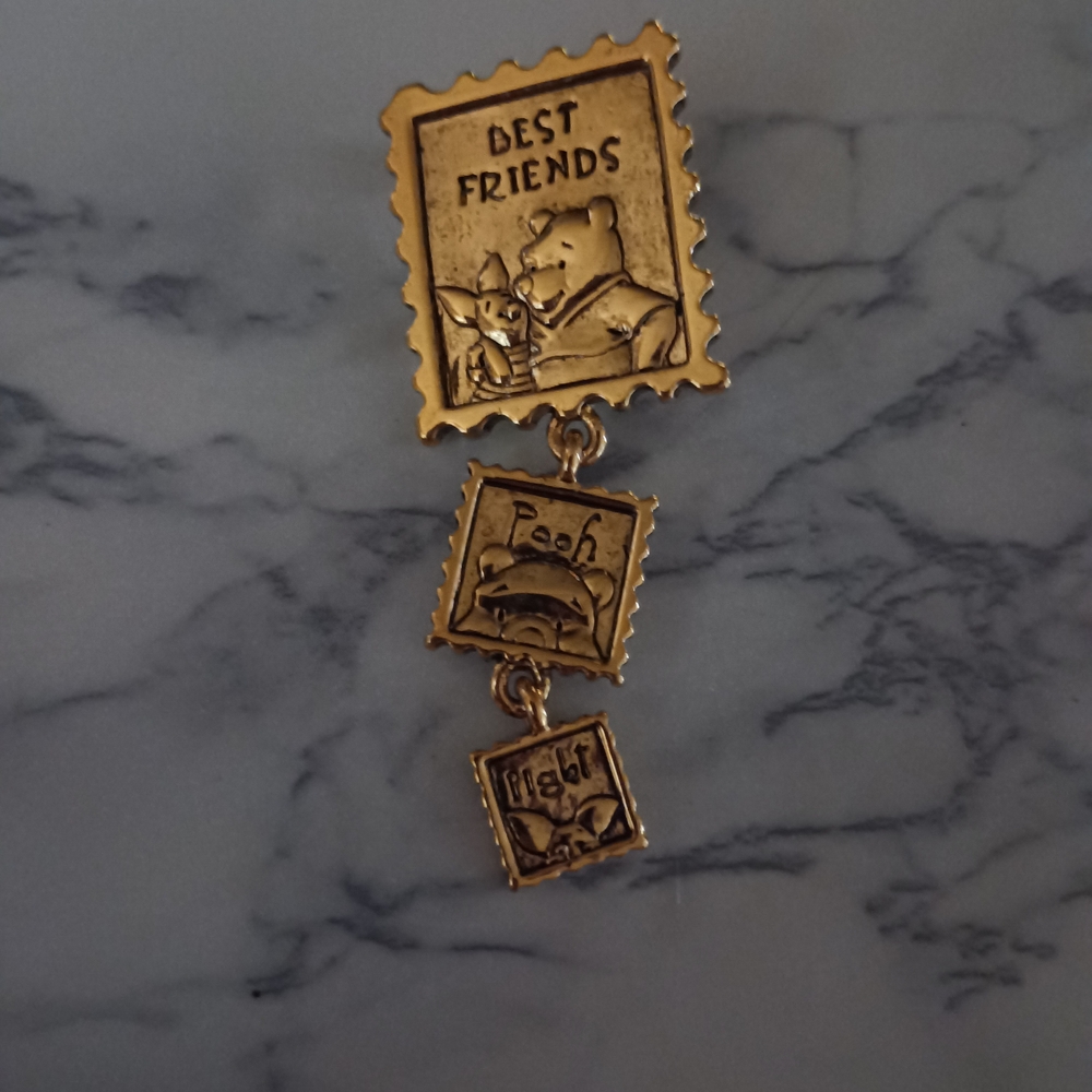 Vintage Disney Gold Winnie the Pooh Best Friends Brooch